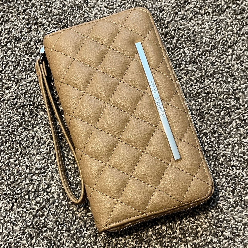 Steve Madden Quilted Tan Wristlet Wallet